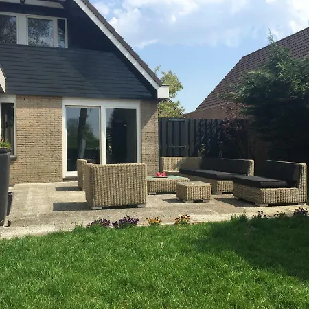 Holiday & Business Schiphol Airport Bed & Breakfast
